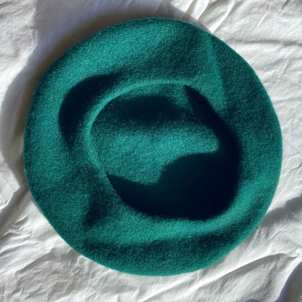 SOLD /// Green Wool Beret - Women’s - Picture 2 of 5